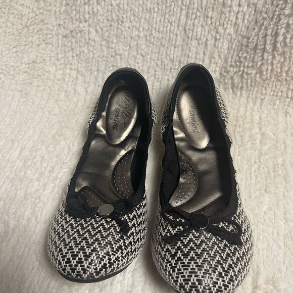 Dexflex comfort fabric woven black & white ballerina flats with bow accent SZ9 - Picture 2 of 10